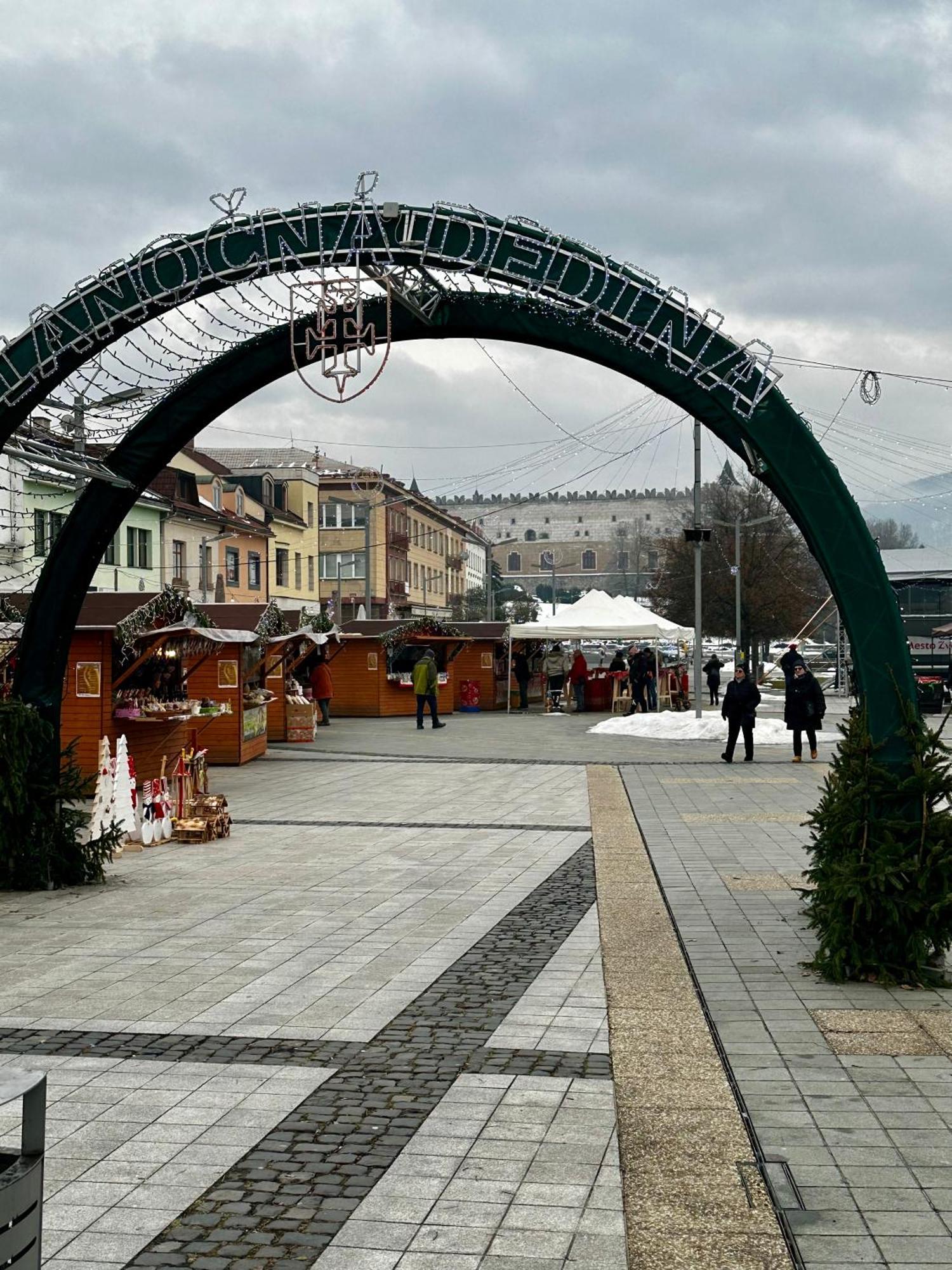 Apartman S Terasou Зволен Экстерьер фото