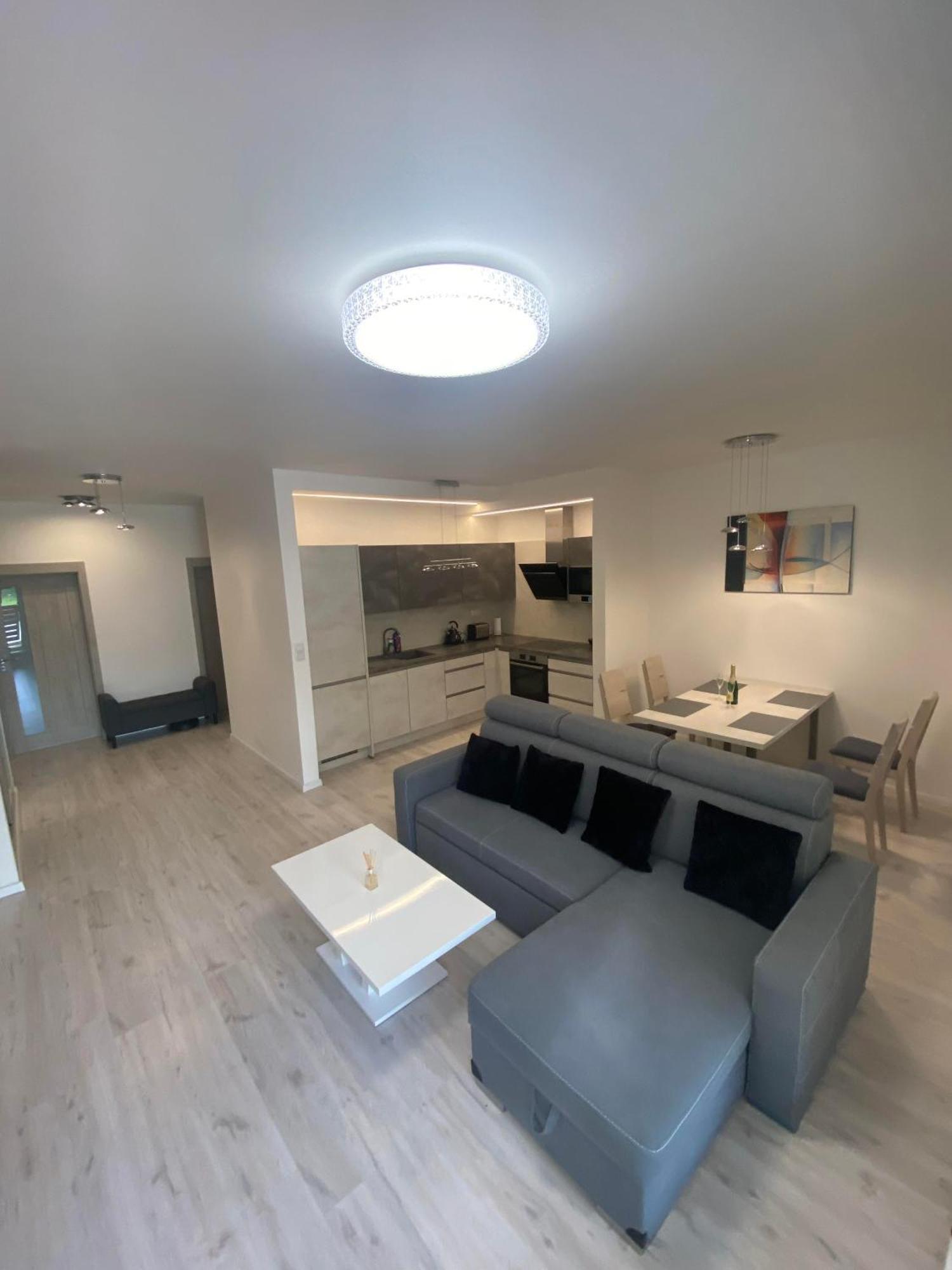 Apartman S Terasou Зволен Экстерьер фото